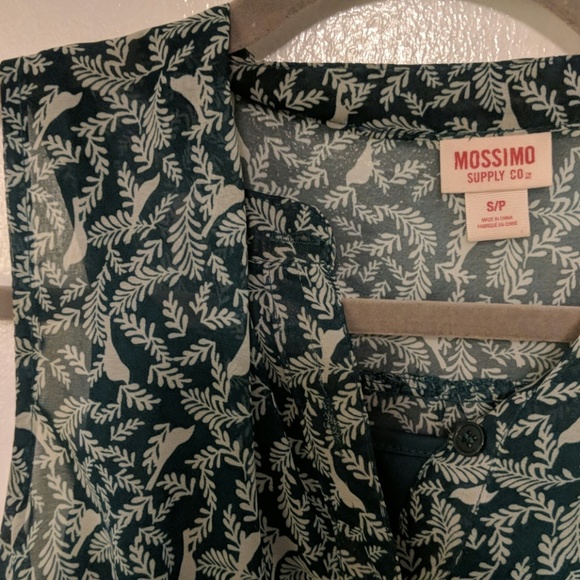 Green Casual Dress - Picture 2 of 6